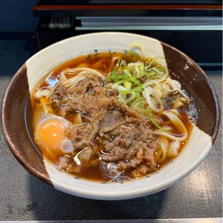 牛肉きしめん(玉子入り)(住よし ＪＲ名古屋駅・新幹線下りホーム店 （すみよし）)