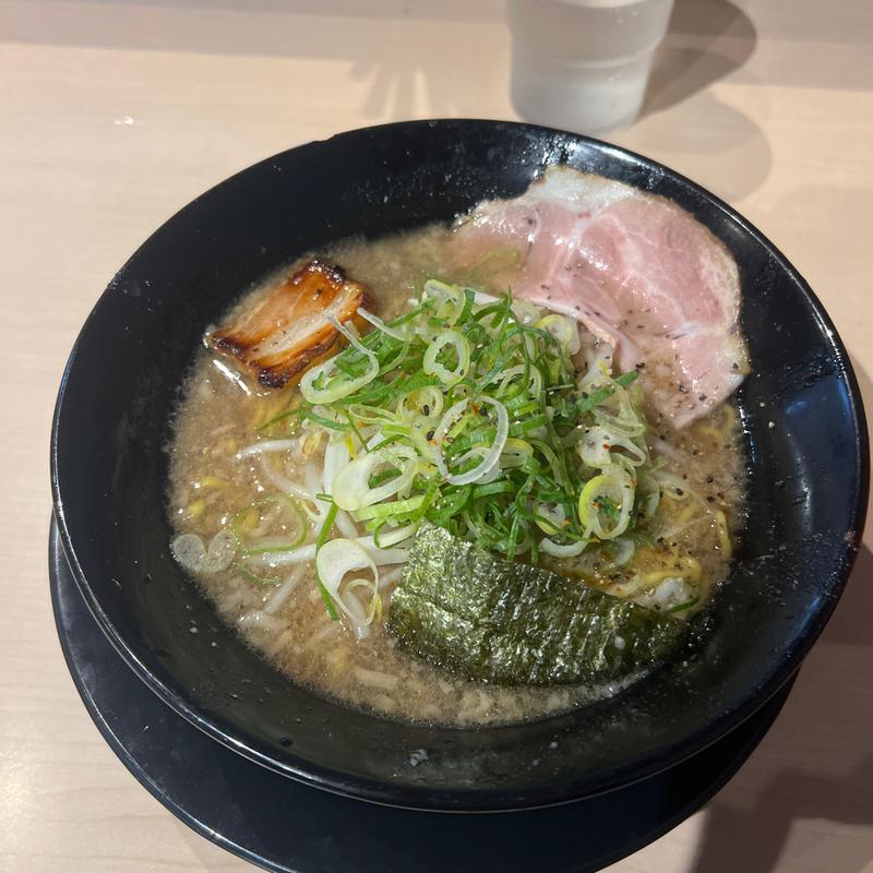 醤油豚骨(ラーメン食堂 神豚 大東店 )