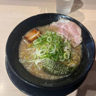 醤油豚骨
