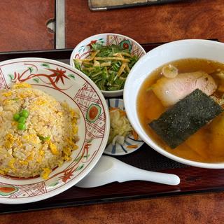 チャーハンセット(ワンタン)(盛岡食堂 （モリオカショクドウ）)