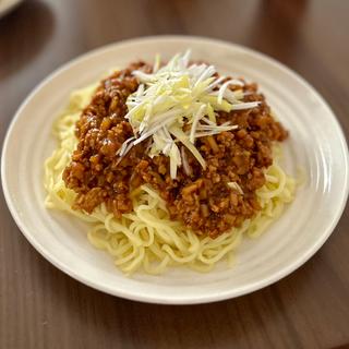 ジャージャー麺