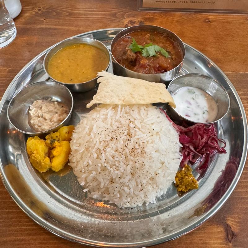 鯖とタマリンドのフィッシュカレープレート(さんぼんぎ)