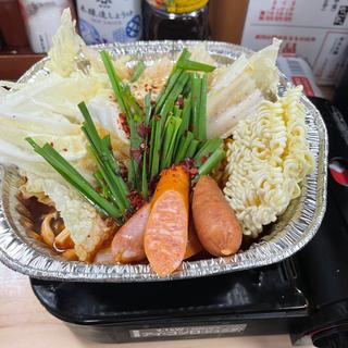 プデチゲ鍋(大衆酒場 酒呑んで飯食って蛙之介 溝の口店)