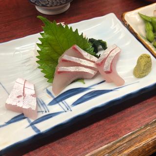 かんぱち刺し(食堂 百万石)