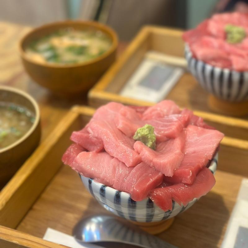 (熱海駅前・おさかな丼屋)