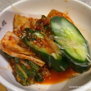 キムチ盛り合わせ(長春館)