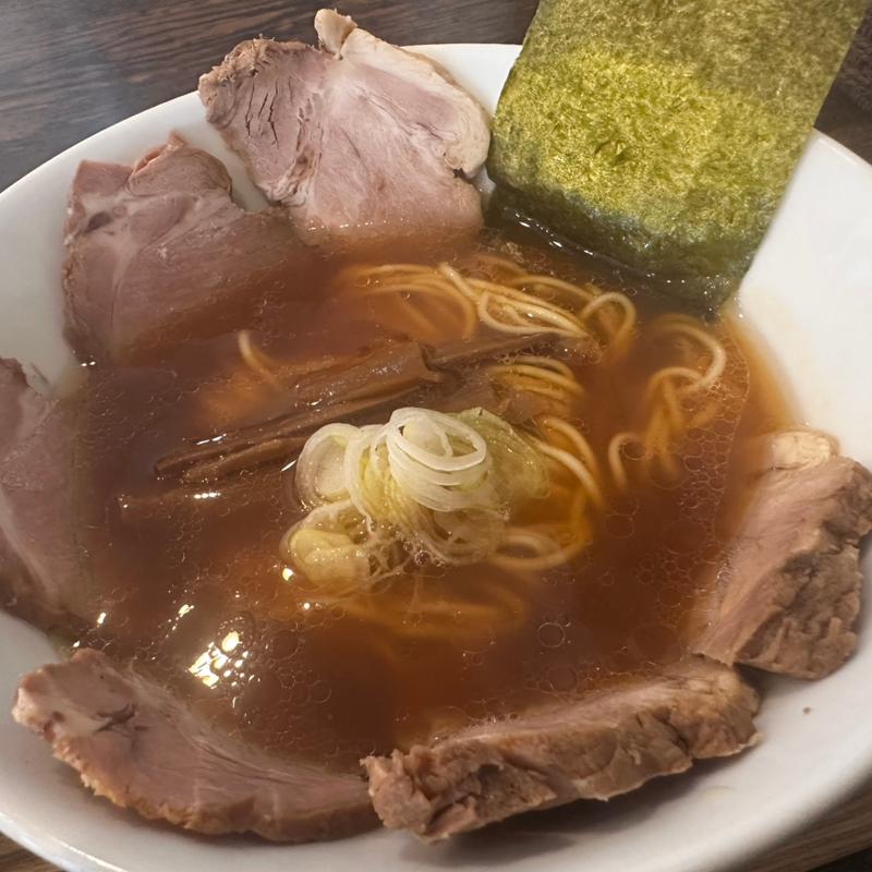 醤油チャーシュー麺(麺と飯 一真)