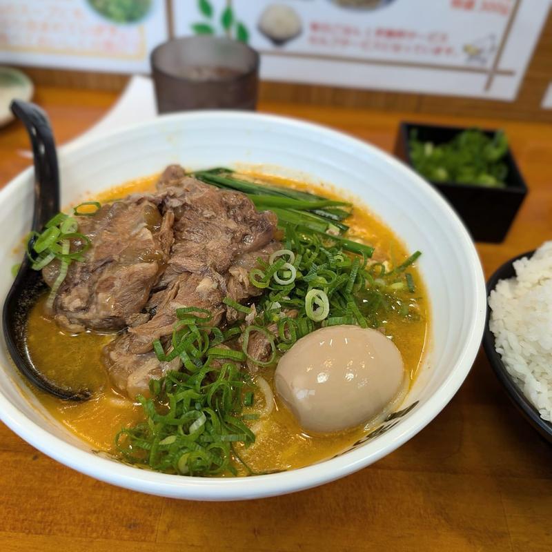 豚骨肉増しにんにくラーメン 青ネギ 味玉(ぼっけもん製麺)