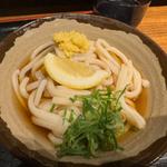 ぶっかけうどん(本場さぬきうどん 親父の製麺所 上野店)