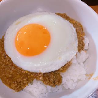 キーマカレー丼(森のかくれん房)