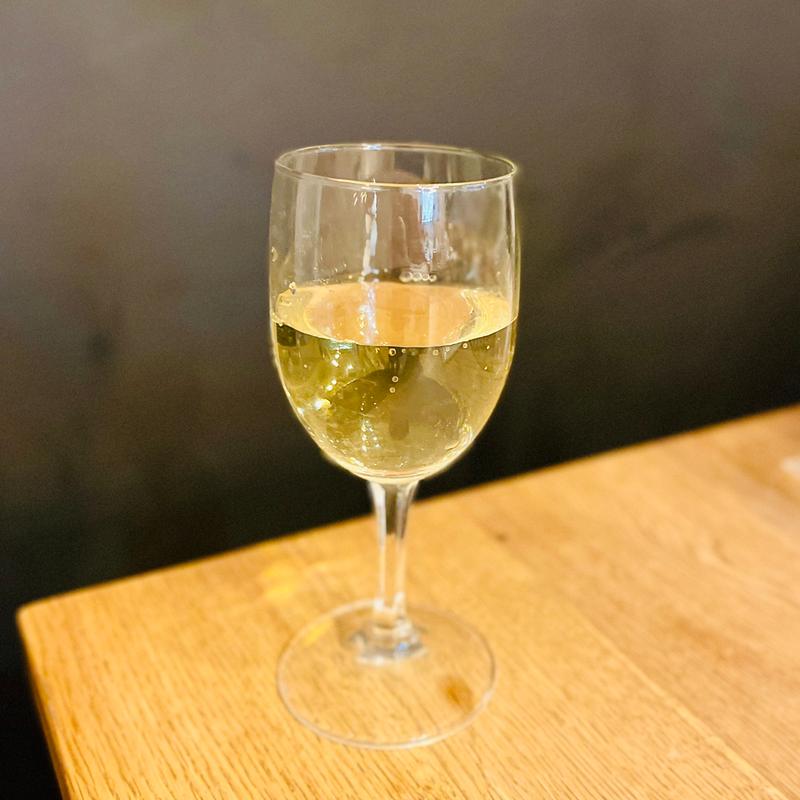 スリーシーヴズピノ・グリージョ(カフェ アクイーユ 恵比寿)