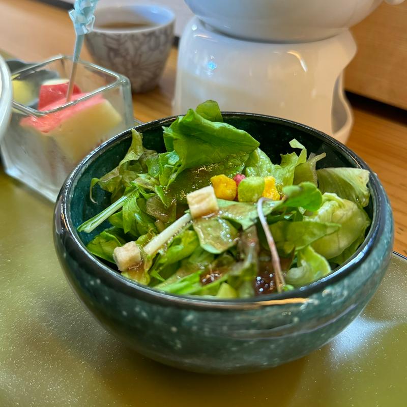 サラダ、フルーツ(美味旬菜 饗庭)