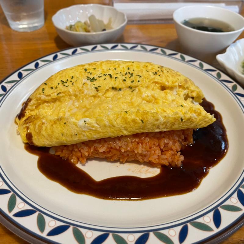 オムライス　大盛り(洋菜ラ・フラット)