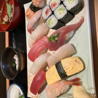 にぎり1.5人前(宝鮨)