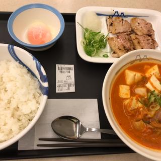 鶏豆腐チゲ厚切豚焼定食（半熟卵、御飯大盛）(松屋 町田店 )