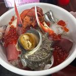 豪華海鮮丼(とくだ屋)