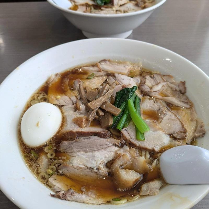 チャーシュー麺 中盛 琥珀卵(麺ゃ けん)