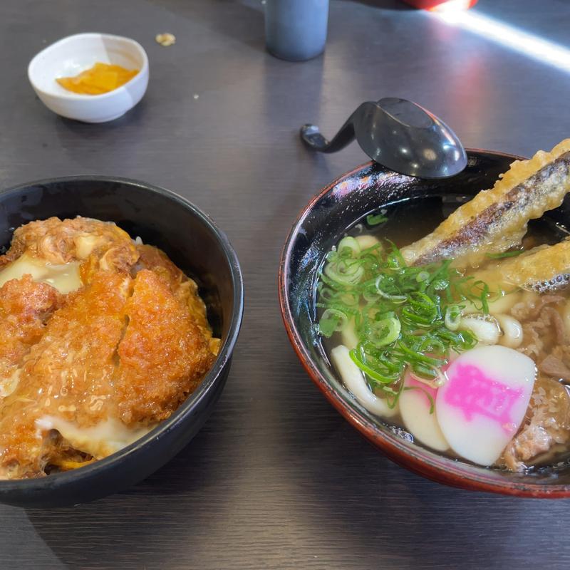 しあわせセット　ミニうどんミニカツ丼(資さんうどん 半道橋店)