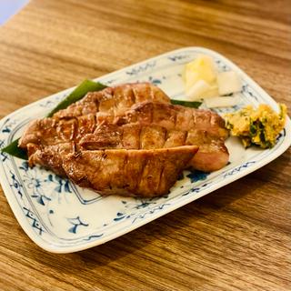 厚切り牛タン　M(牛タン おでん くろや 恵比寿店)
