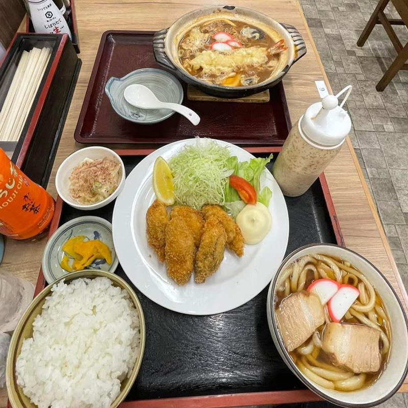 カキフライ定食 ご飯大盛り(中根うどん 白金店)