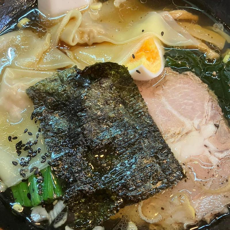 ワンタンラーメン(手もみらーめん十八番 久喜店)