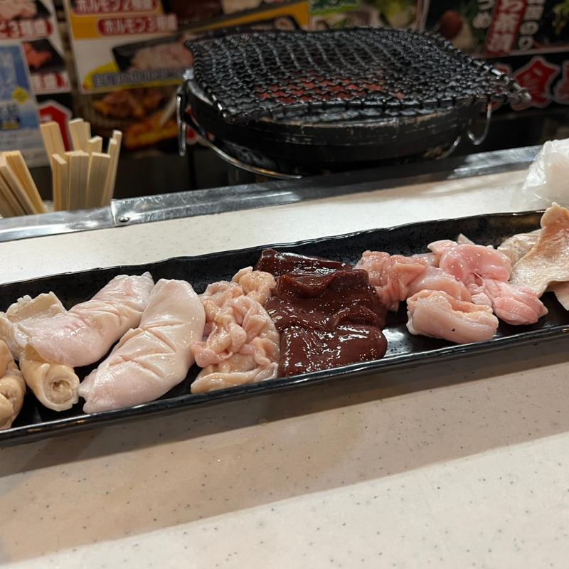 ホルモン七種盛り(あみ焼元祖しちりん 牛久東口駅前店 （しちりん）)