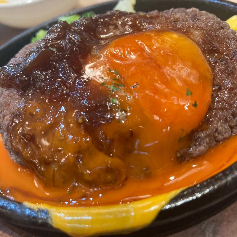 ハンバーグの唐揚げ(ビーフキッチンスタンド アパホテル秋葉原店)