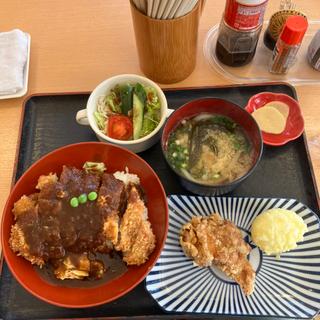 デミカツ丼セット(こころ亭 )