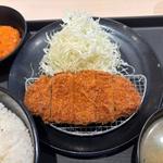 ロースかつ定食(松のや 杉田店)