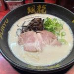 とんこつラーメン(とんこつラーメン博多風龍 渋谷店)