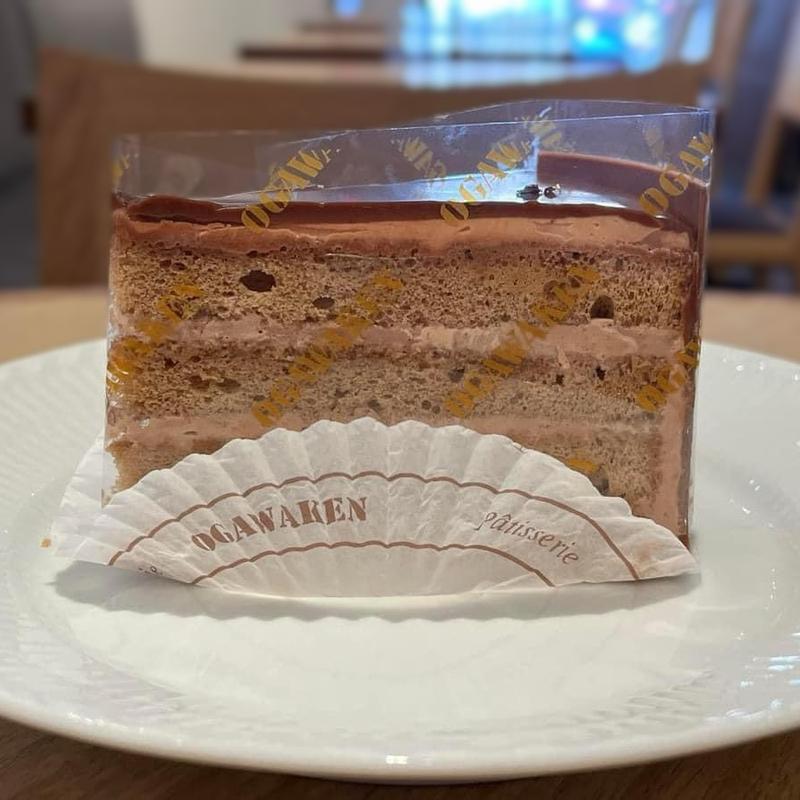 紅茶のケーキ(巴裡 小川軒 新橋店)
