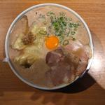 月見ワンタンメン(三代目 博多だるま)