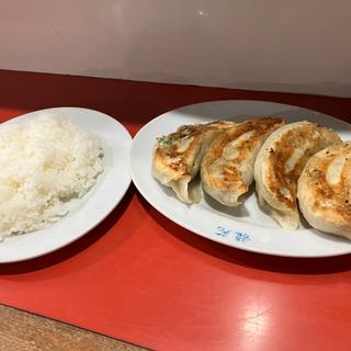 餃子ライス　ライス普通盛り