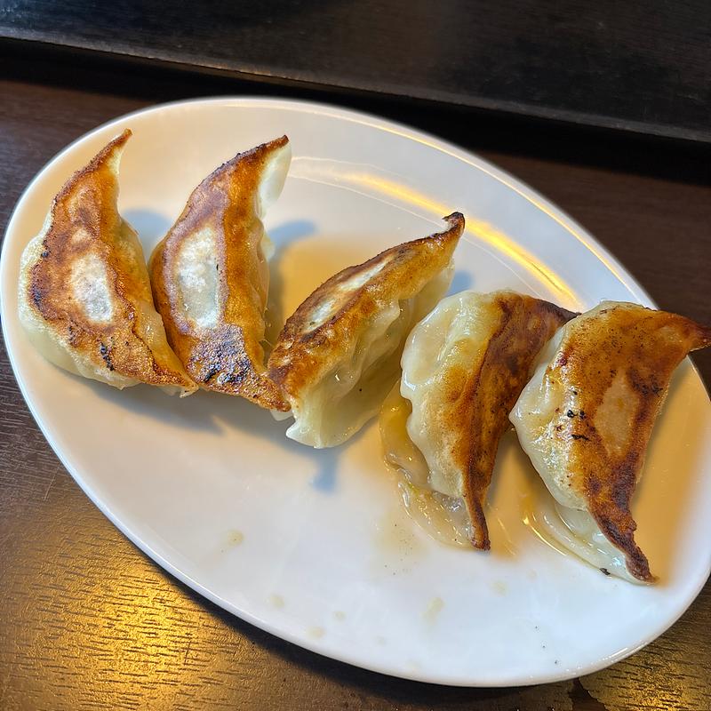 餃子(手仕事らぁめん八 （テシゴトラアメン ハチ）)