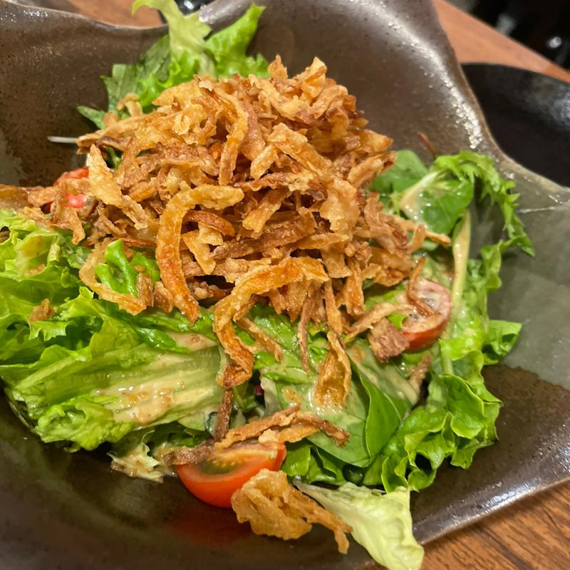 オニオンフライサラダ(酒席まつした)