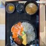 サーモンしらす丼(無印良品 道の駅なみえ)
