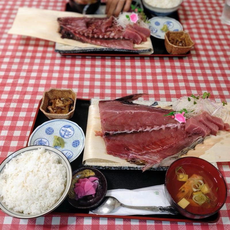 まぐろ中落ち定食(平安荘)