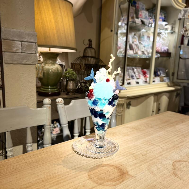  マーメイドクリスタルラグーンパフェ(cafe Cherish （カフェ チェリッシュ）)