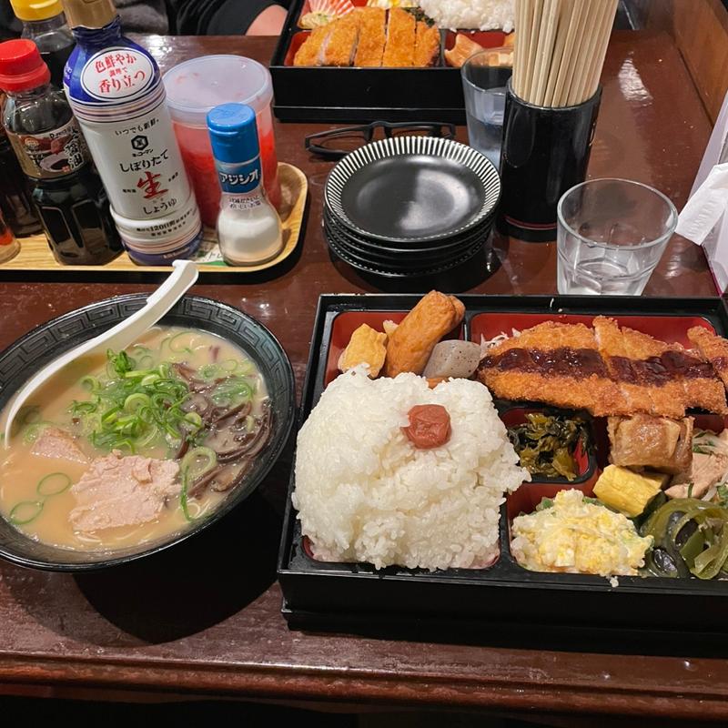 満福らーめん定食(味処 曼陀羅)