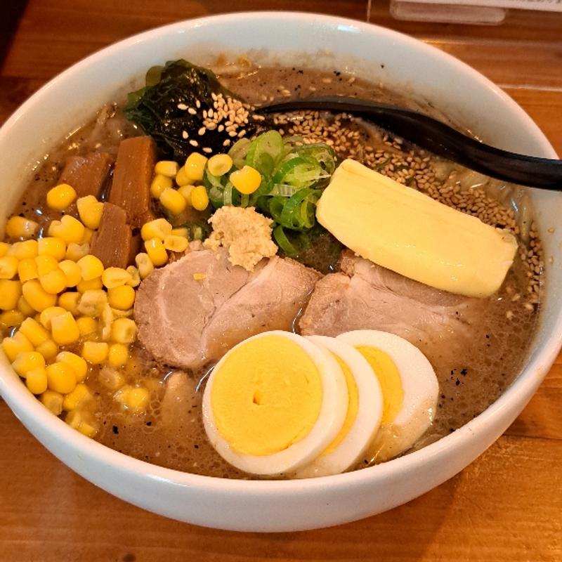 味噌バターコーンラーメン限定(札幌飛燕那覇店)