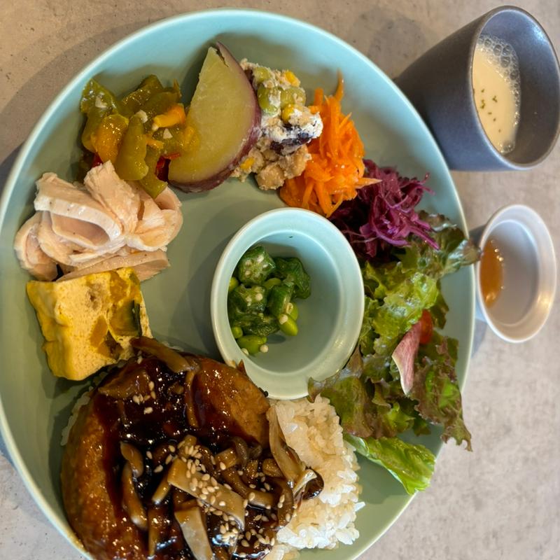 ミドリルプレート　大豆ハンバーグプレート(ミドリル Garden + Cafe)