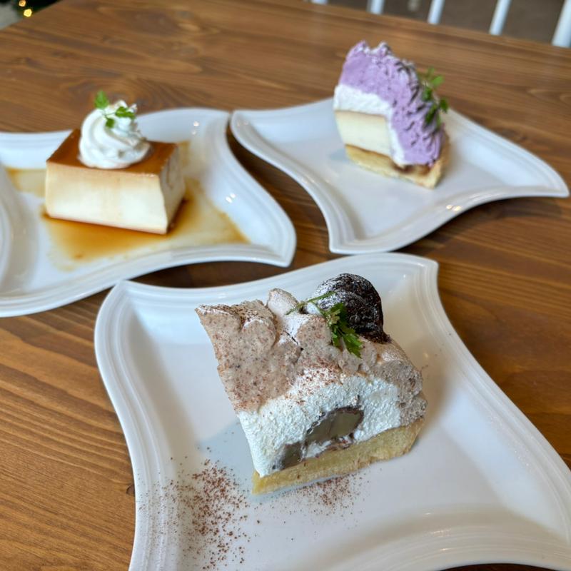 紫芋のプリンタルト　和栗のモンブラン　焼きプリン　モンブランミルクティーラテ(N'ma cafe)