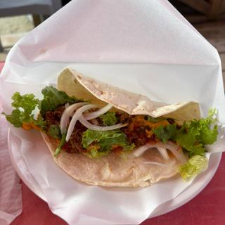 タコス(与那国島Cafe&Bar むんぶてらす 空港前 | 日本最西端のカフェ&バー)