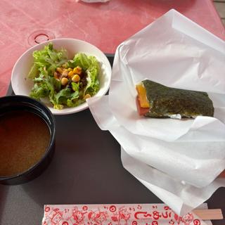 モーニングセット(ポーク玉子)(与那国島Cafe&Bar むんぶてらす 空港前 | 日本最西端のカフェ&バー)