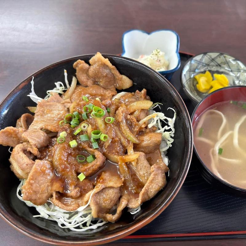 生姜焼き丼(めし処 ふるふる)