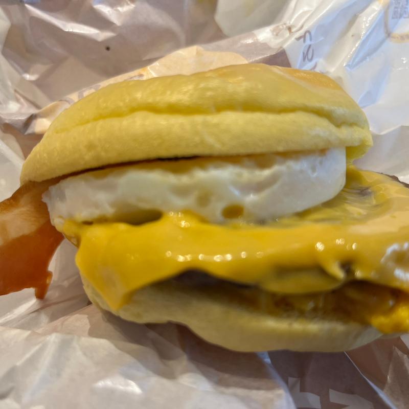 芳醇ふわとろ月見(マクドナルド 豊中緑丘店)