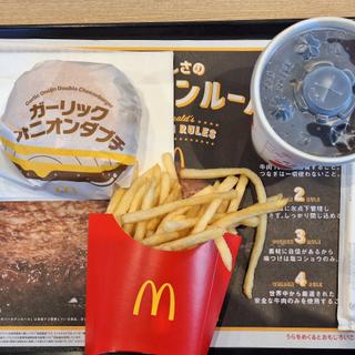 ガーリックオニオンダブチ(マクドナルド 25号斑鳩店 )