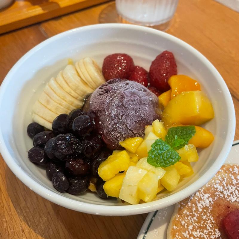 アサイーアイスボウル(Eggs 'n Things ららぽーと立川立飛店)