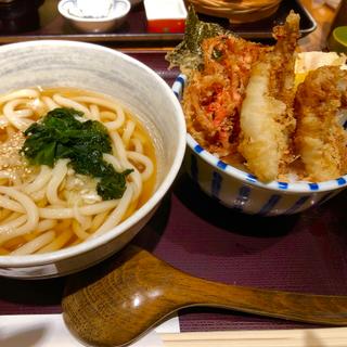 天丼と小うどんのセット(天吉屋 新宿店)