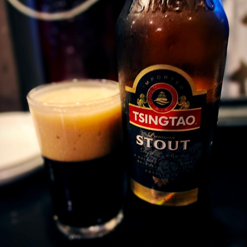 青島ビール（黒）(二階の中華)